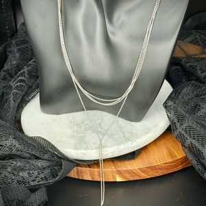 Elegant Silver Layered Necklace